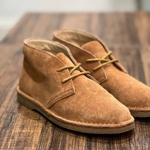 Frye Size Youth 2.5 unisex Orange/Brown Suede Chukka Boots